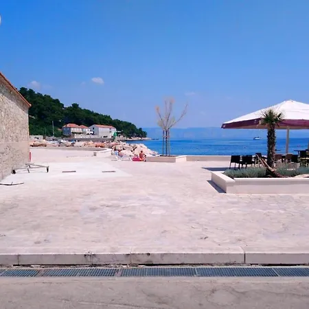 Pensión Double 4602a Jelsa (Hvar)