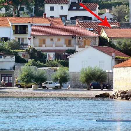 Double 4602a Jelsa (Hvar)